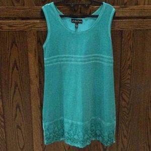 Like New -  Boutique Gretty Zueger sleeveless green dress. Size S.